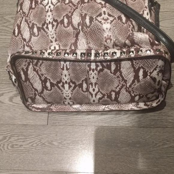 Genuine leather bag by Elliott Lucca 🌸🍀🍀 - Picture 9 of 10